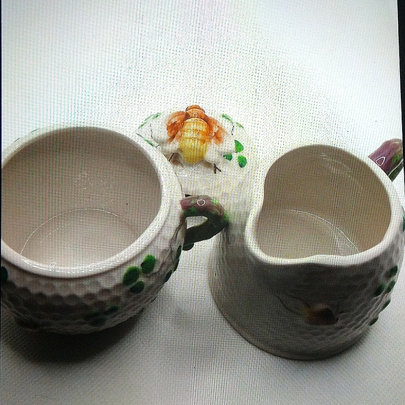 Honey Bee Cream and Sugar Set - vintage - Picture 2 of 9